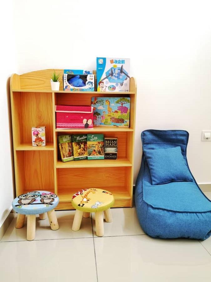 Holiday Homestay Σερεμπάν Εξωτερικό φωτογραφία