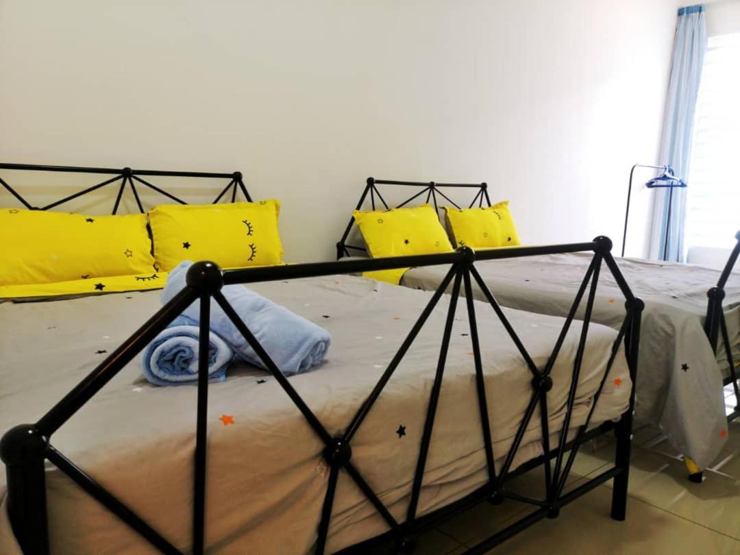 Holiday Homestay Σερεμπάν Εξωτερικό φωτογραφία