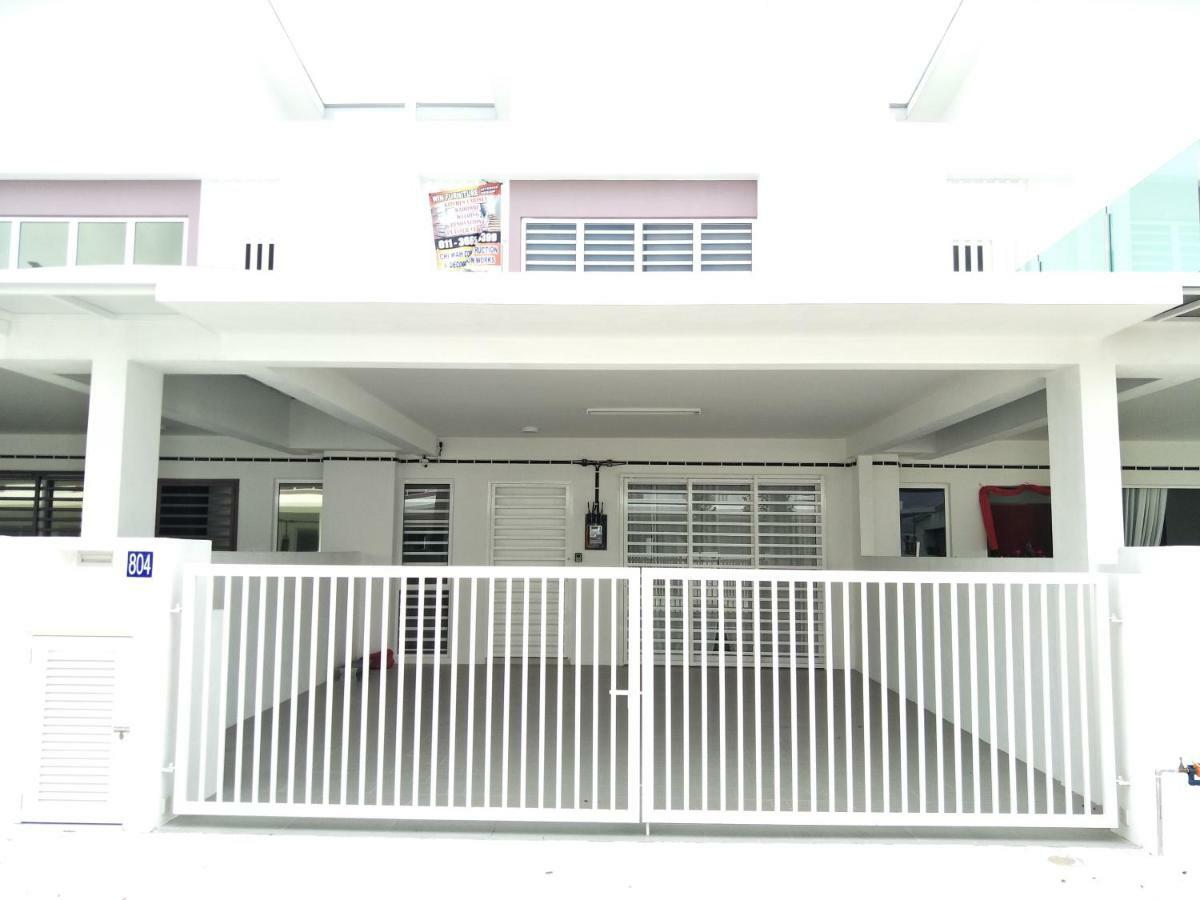 Holiday Homestay Σερεμπάν Εξωτερικό φωτογραφία
